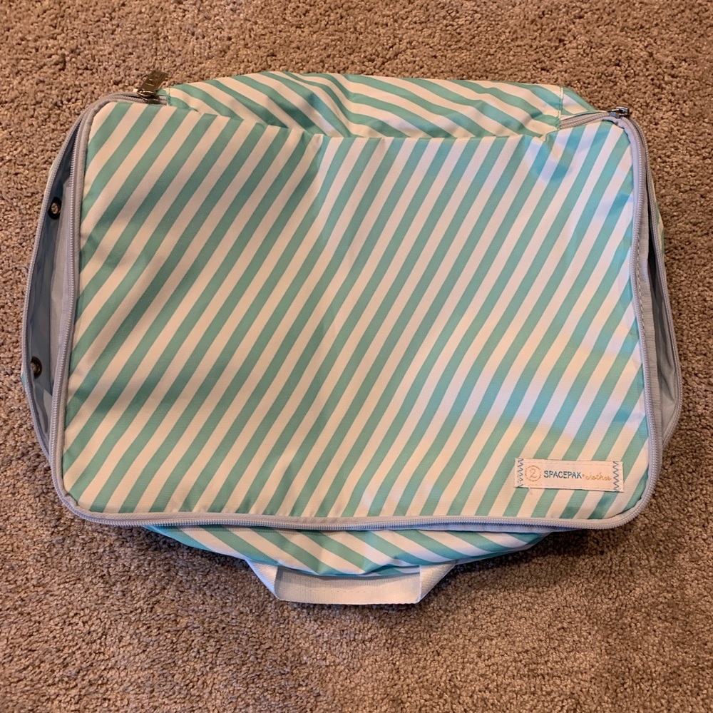 Flight 001 Spacepak Clothes Packing Module